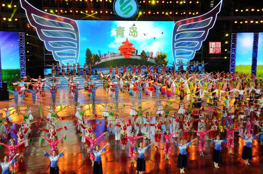 青島燈光音響租賃,青島演出設(shè)備租賃,青島LED屏租賃,青島舞美制作搭建